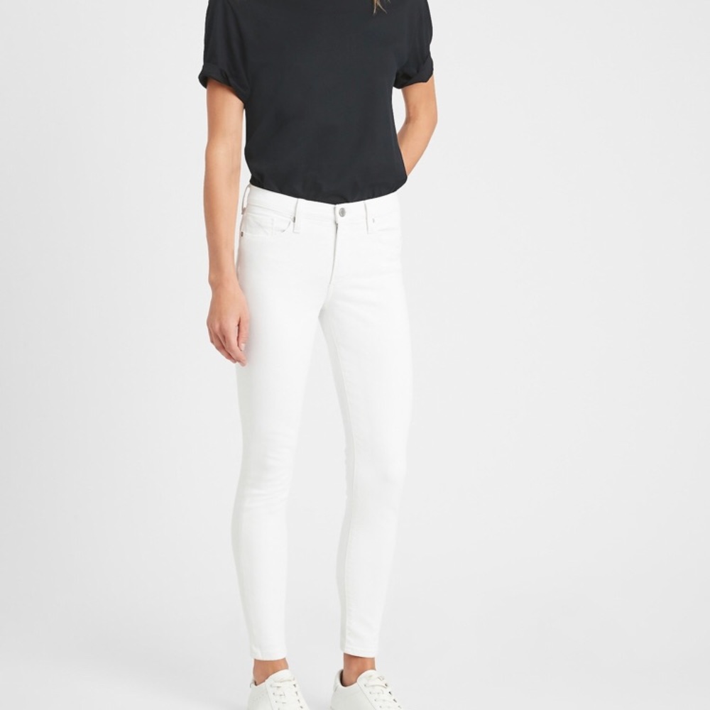 Banana Republic white skinny jeans